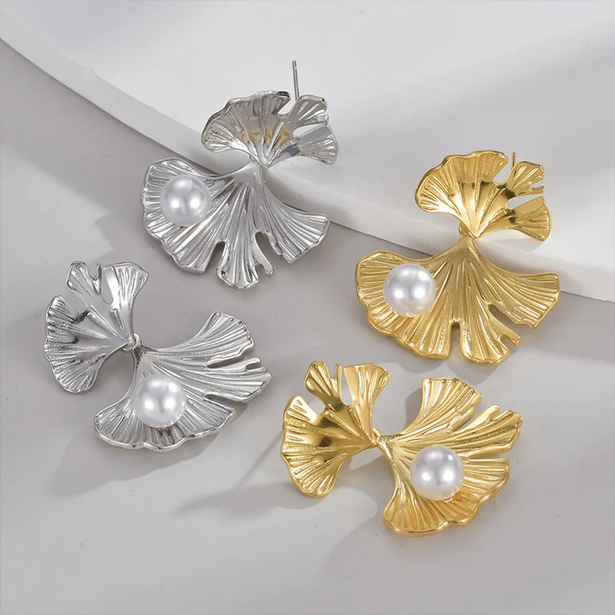 1 Pair Elegant Modern Style Ginkgo Leaf Plating Inlay Stainless Steel Pearl 18k Gold Plated Drop Earrings